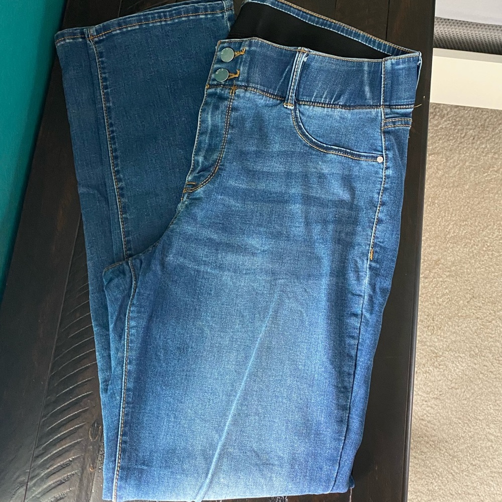 Apt. 9 jeans